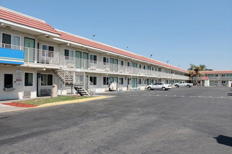 Motel 6-Fresno, Ca - Blackstone South Esterno foto